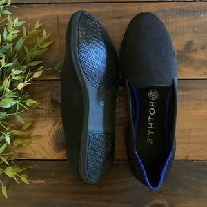 Black loafer Rothy’s